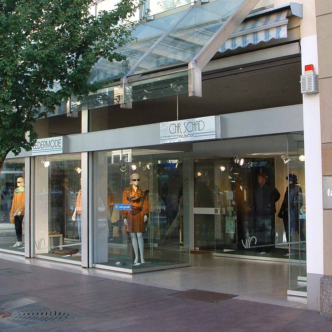 Handwerkskunst Mode Pelz Lammfell Leder Alpakawolle Walk Geschäft 2020